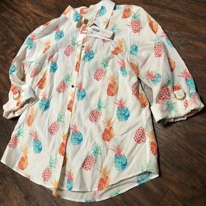 SOLD! Chico’s no-iron pineapple button down Sz 2